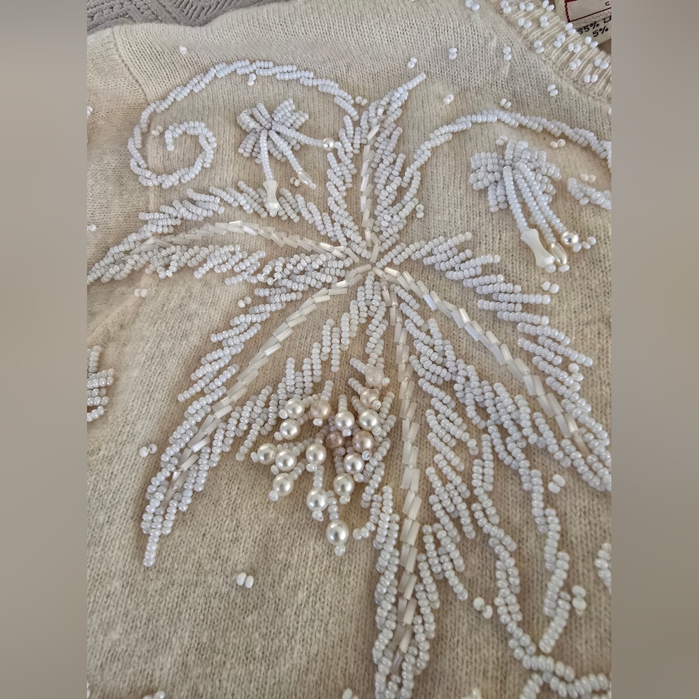 VINTAGE RARE 1950s Lambswool Angora Beaded Palm Tree Motiff Cocktail Cardigan - Picture 8 of 16